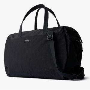 NWT Bellroy Lite Duffel 30L in Shadow